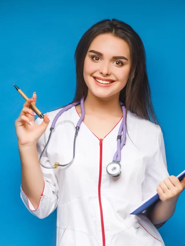 photo-young-doctor-with-stethoscope-folder-blue-posing