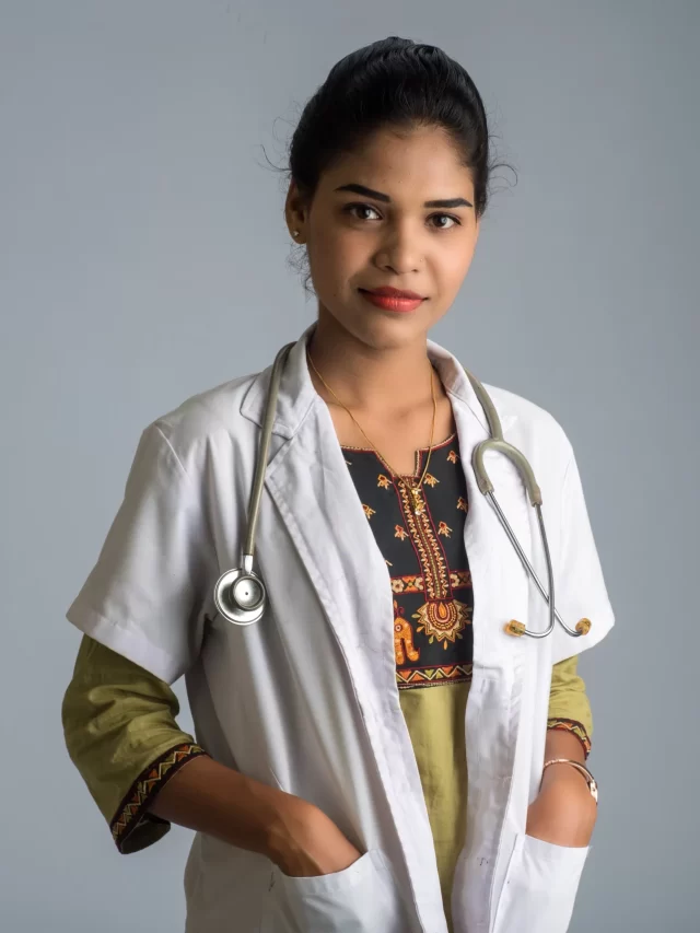 woman-doctor-with-stethoscope
