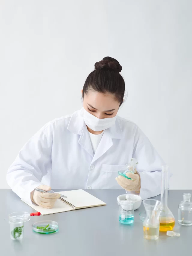 scientist-dermatologist-formulate-organic-natural-cosmetic-product-laboratory